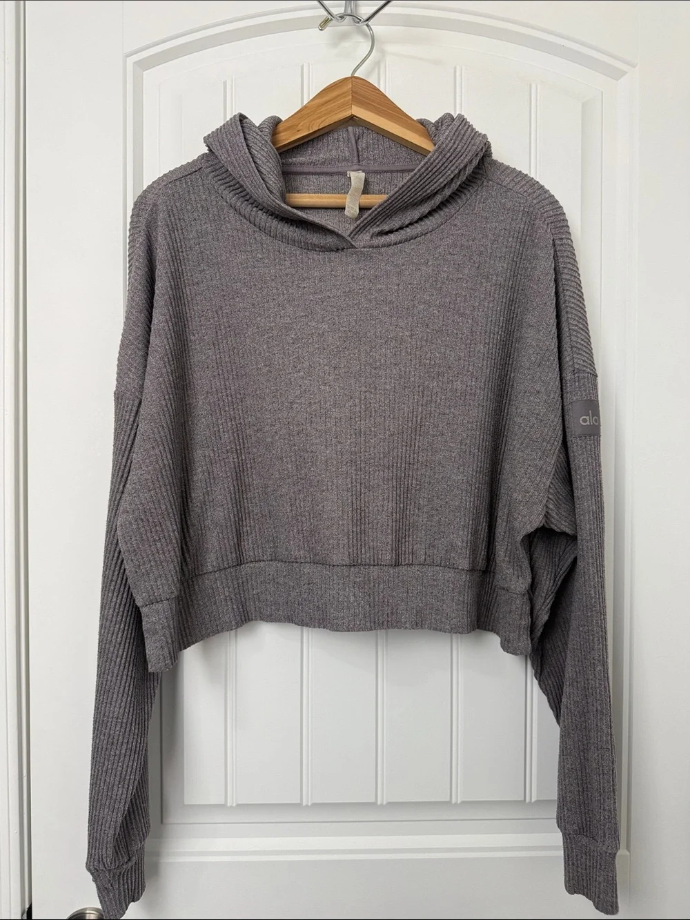 ALO YOGA Muse Hoodie Size M  Purple